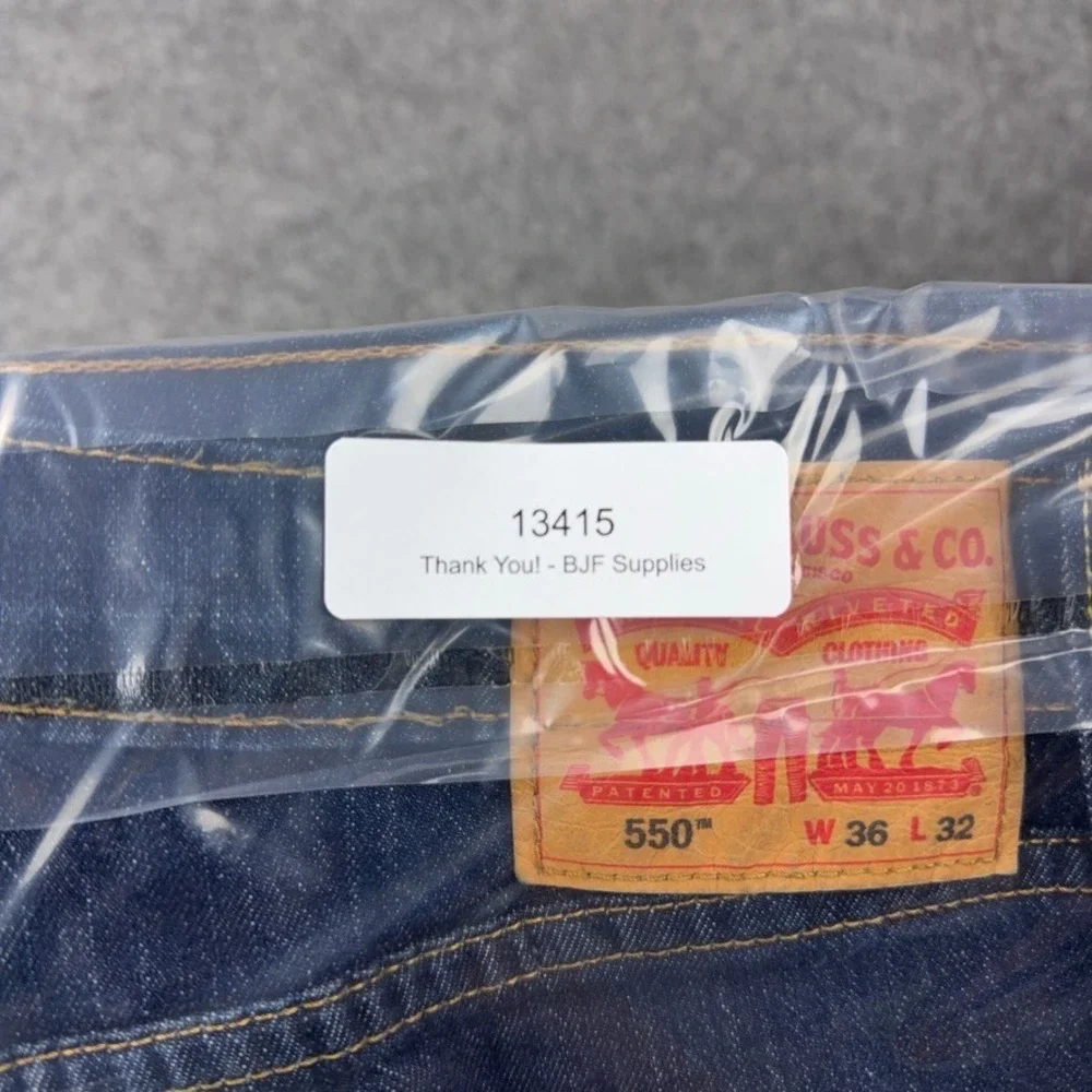 Levi's Jeans Mens 36x32 Blue 550 Relaxed Fit Tapered Leg Dark Wash‎ Denim Pants